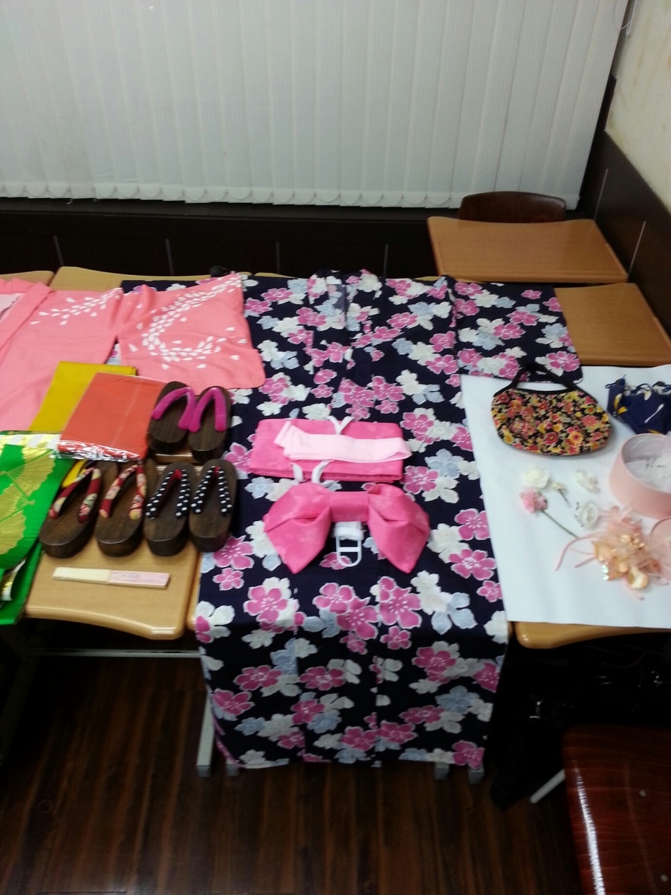 833513927_HPUAucbg_4b9aeb175721d8f61ad71df3ced6f58b0f51fcea.jpg 이미지크게보기